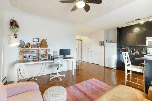 404-1027 12 Avenue Sw, Calgary, AB - Indoor Photo Showing Office