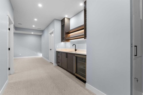 1415 27 Street Sw, Calgary, AB - Indoor