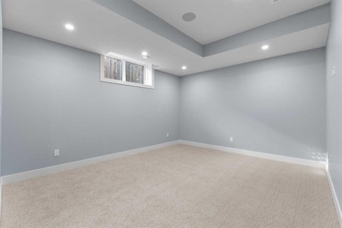 1415 27 Street Sw, Calgary, AB - Indoor Photo Showing Other Room
