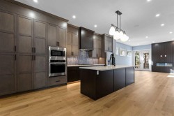 1415 27 Street SW Calgary, AB T3C 1L4