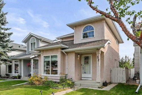 32 Millrise Crescent Sw, Calgary, AB - Outdoor With Facade