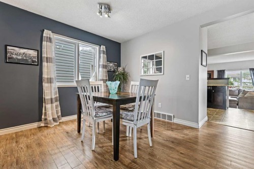 32 Millrise Crescent Sw, Calgary, AB - Indoor Photo Showing Dining Room