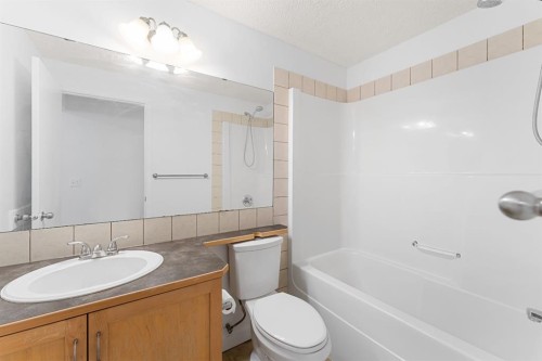 203 Prestwick Heights Se, Calgary, AB - Indoor Photo Showing Bathroom