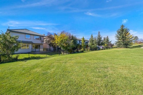 7936 Springbank Boulevard Sw, Calgary, AB - Outdoor