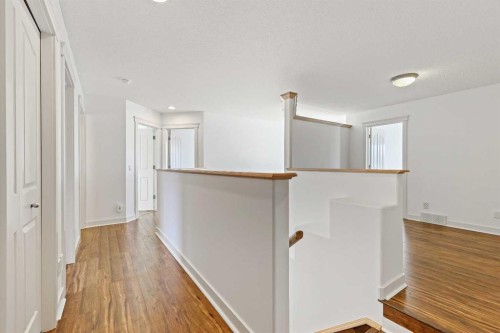 7936 Springbank Boulevard Sw, Calgary, AB - Indoor Photo Showing Other Room