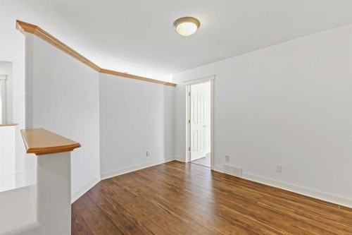 7936 Springbank Boulevard Sw, Calgary, AB - Indoor Photo Showing Other Room