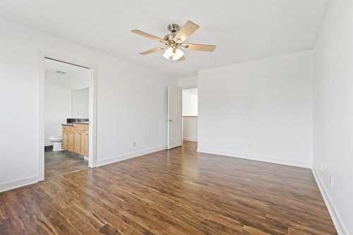 7936 Springbank Boulevard Sw, Calgary, AB - Indoor Photo Showing Other Room