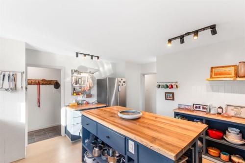 5301 44 Street, Olds, AB - Indoor Photo Showing Kitchen