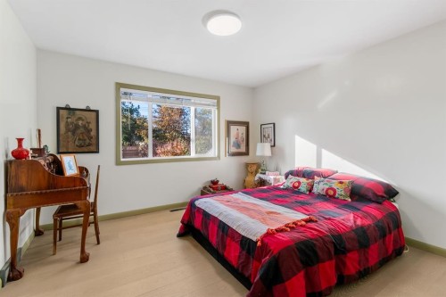 5301 44 Street, Olds, AB - Indoor Photo Showing Bedroom