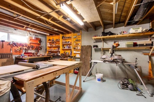 5301 44 Street, Olds, AB - Indoor Photo Showing Basement
