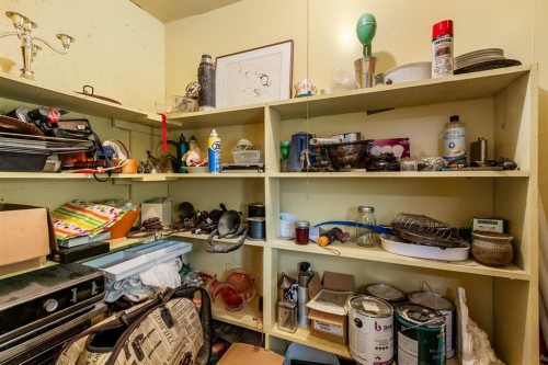 5301 44 Street, Olds, AB - Indoor