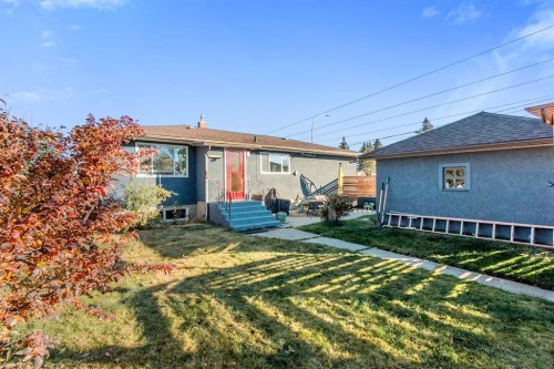 5301 44 Street, Olds, AB - Outdoor