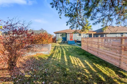 5301 44 Street, Olds, AB - Outdoor