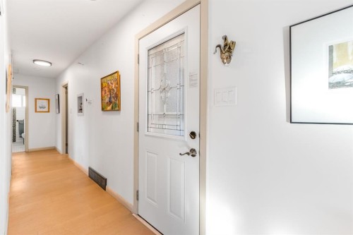 5301 44 Street, Olds, AB - Indoor Photo Showing Other Room