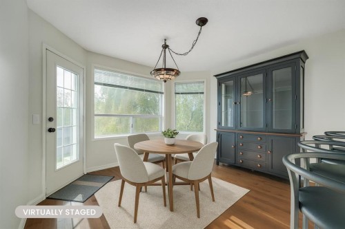 222 Diamond Court Se, Calgary, AB - Indoor Photo Showing Dining Room