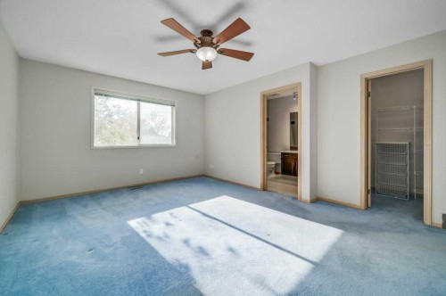 222 Diamond Court Se, Calgary, AB - Indoor Photo Showing Other Room