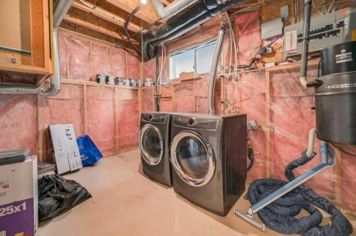 222 Diamond Court Se, Calgary, AB - Indoor Photo Showing Laundry Room