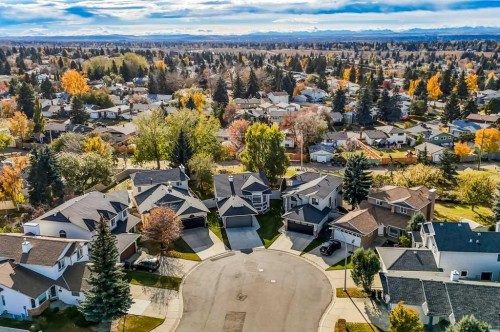 222 Diamond Court Se, Calgary, AB - Outdoor With View