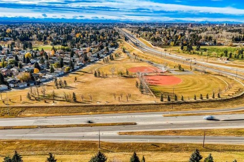 222 Diamond Court Se, Calgary, AB - Outdoor With View