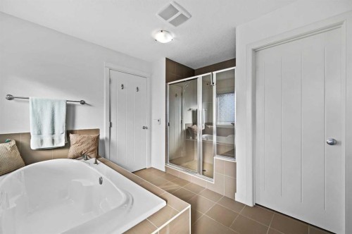 129 Springbluff Boulevard Sw, Calgary, AB - Indoor