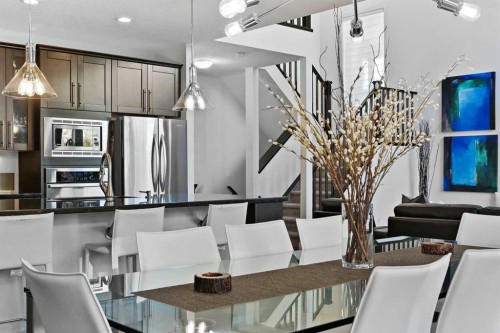 129 Springbluff Boulevard Sw, Calgary, AB - Indoor