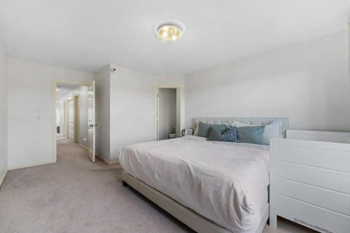 184 Sage Valley Drive Nw, Calgary, AB - Indoor Photo Showing Bedroom