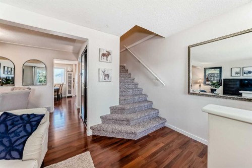56 Applecroft Road Se, Calgary, AB - Indoor Photo Showing Other Room