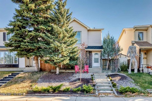 56 Applecroft Road Se, Calgary, AB - Outdoor With Facade