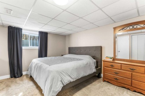 8516 Addison Drive Se, Calgary, AB - Indoor Photo Showing Bedroom