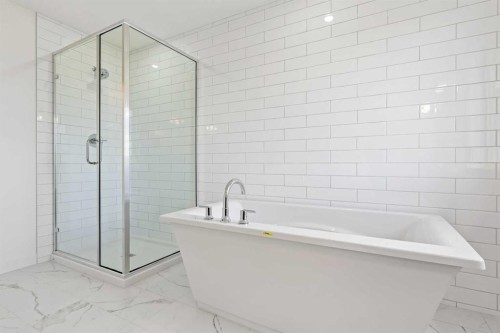357 Copperhead Way Se, Calgary, AB - Indoor Photo Showing Bathroom