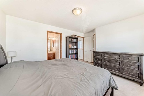 201 Cranberry Square Se, Calgary, AB - Indoor Photo Showing Bedroom