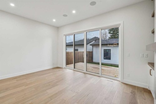 643 36 Street Sw, Calgary, AB - Indoor Photo Showing Other Room
