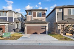 118 Homestead Park NE Calgary, AB T3J 2K6