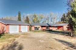 32276 Highway 2 A  Rural Mountain View County, AB T4H 4M3