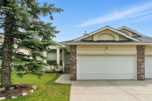 36 Eagleview Heights  Cochrane, AB T4C 1P5