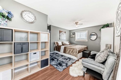 4644 84 Street Nw, Calgary, AB - Indoor Photo Showing Bedroom