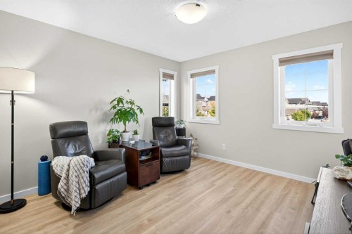 1346 Kings Heights Way Se, Airdrie, AB - Indoor