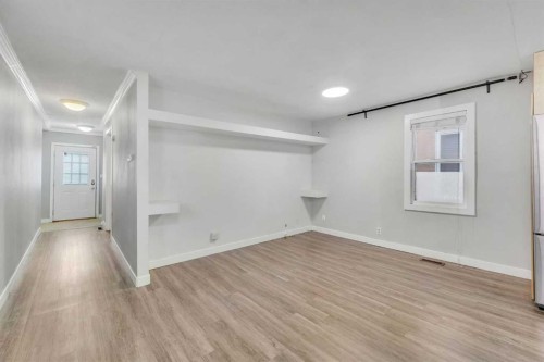 314 8 Avenue Ne, Calgary, AB - Indoor Photo Showing Other Room