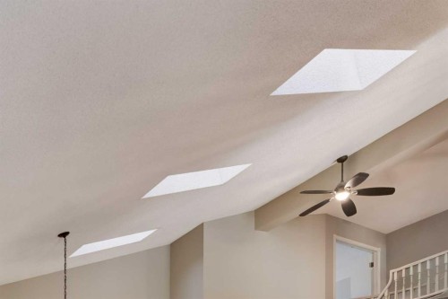 118 Sienna Hills Drive Sw, Calgary, AB - Indoor Photo Showing Other Room