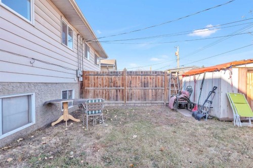 7840 21A Street Se, Calgary, AB - Outdoor With Exterior