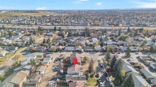 7840 21A Street Se, Calgary, AB - Outdoor With View