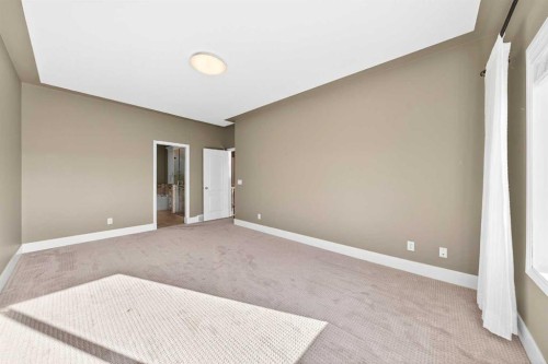 80 Sierra Morena Landing Sw, Calgary, AB - Indoor Photo Showing Other Room