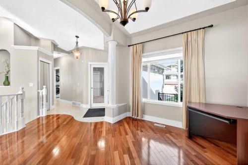 80 Sierra Morena Landing Sw, Calgary, AB - Indoor Photo Showing Other Room