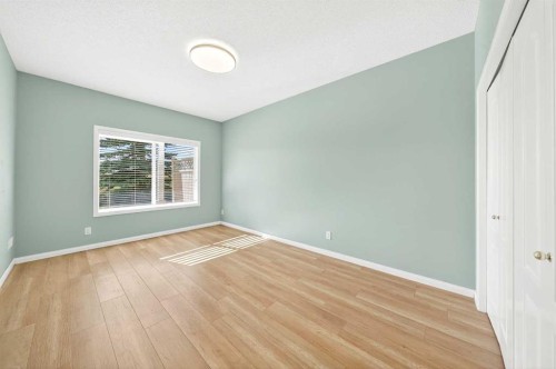 80 Sierra Morena Landing Sw, Calgary, AB - Indoor Photo Showing Other Room