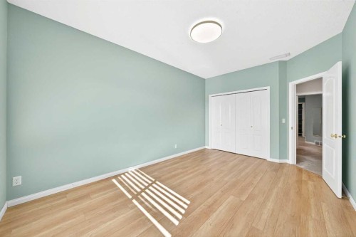 80 Sierra Morena Landing Sw, Calgary, AB - Indoor Photo Showing Other Room