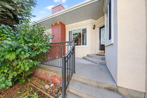 80 Sierra Morena Landing Sw, Calgary, AB - Outdoor