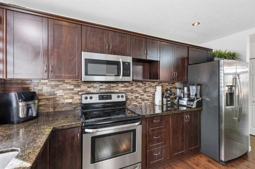 419 Whiteview Close Ne, Calgary, AB - Indoor Photo Showing Kitchen With Upgraded Kitchen