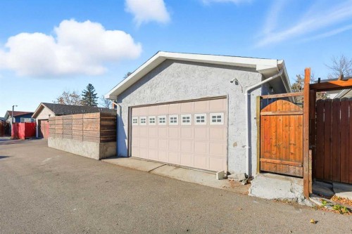 419 Whiteview Close Ne, Calgary, AB - Outdoor With Exterior