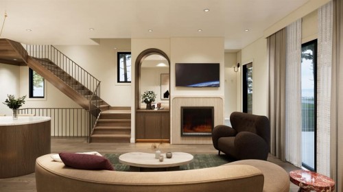 Unit 1-2032 Bowness Road Nw, Calgary, AB - Indoor With Fireplace