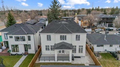 2012 57 Avenue Sw, Calgary, AB - Outdoor